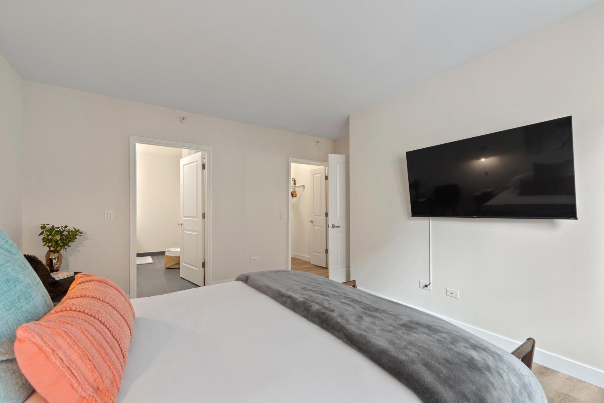 The Bernardin Gold Coast Luxury Apartments Near Magnificent Mile Chicago Kültér fotó